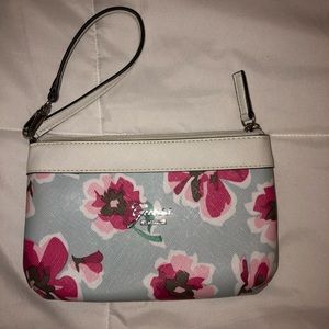 Guess Wristlet